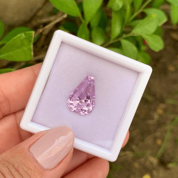 Imagem de Kunzita Rosa Trapézio 10,91ct