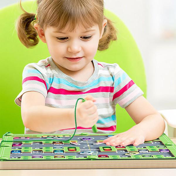 Imagem de Labirinto Magnético do Alfabeto Madeira Montessori Brinquedo Educativo Infantil Estacionamento de Carros