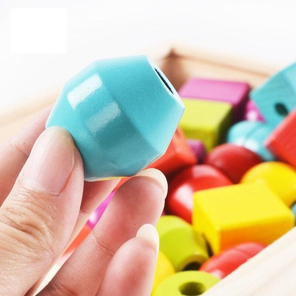 Imagem de Lacing Beads Toy Wokex em forma geométrica, blocos de madeira para crianças