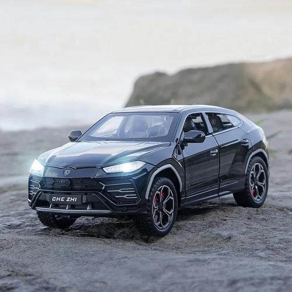 Imagem de Lamborghini URUS SUV Liga Carro Esportivo Modelo 1:24 Escala Diecast Metal Off-road Com Som E Luz