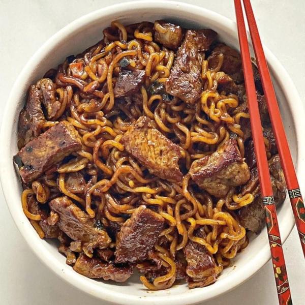 Imagem de LAMEN COREANO CHAPAGETTI NONGSHIM TEMPERO FEIJÃO 127g