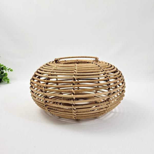 Lanterna Decorativa Marroquina De Rattan Style 14X26Xcm - Inigual Imagem de Lanterna Decorativa Marroquina De Rattan Style 14X26Xcm