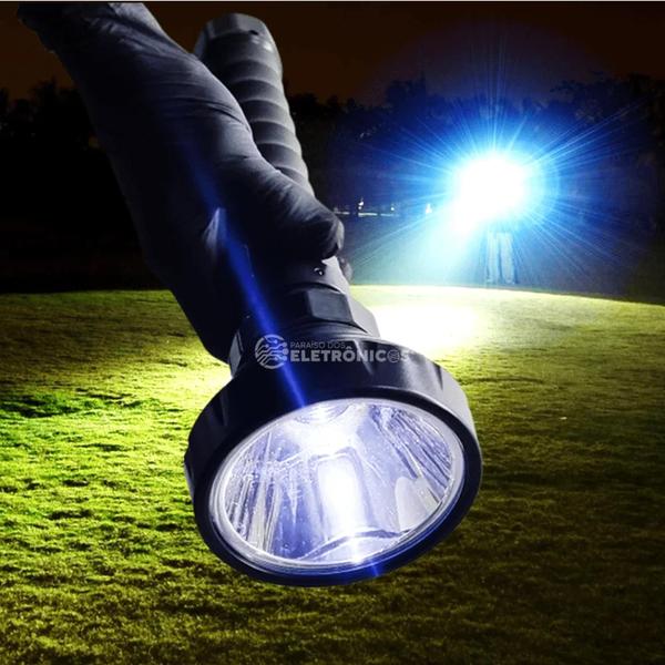 Lanterna Grande Super LED Holofote Recarregável 1600A Bivolt DP959C - Luatek DP Imagem de Lanterna Grande Super LED Holofote Recarregável 1600A Bivolt DP959C