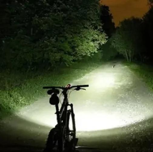 Imagem de Lanterna Led Farol Multiuso Bicicleta 2 Em 1 Recarregavel