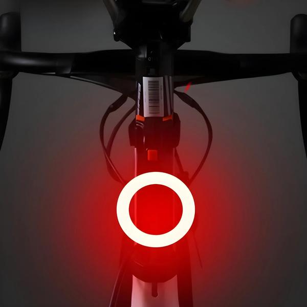 Imagem de Lanterna Traseira de Bicicleta Recarregável USB - LED com Múltiplos Modos de Iluminação