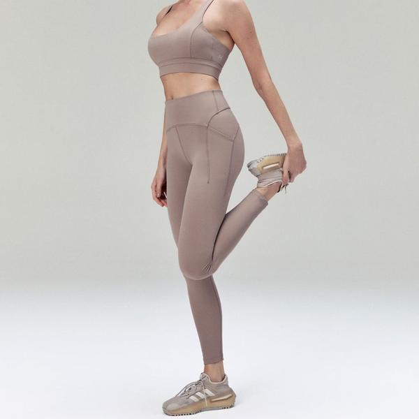 Legging Hering Esportiva Alta Compressão SC0R Imagem de Legging Hering Esportiva Alta Compressão SC0R