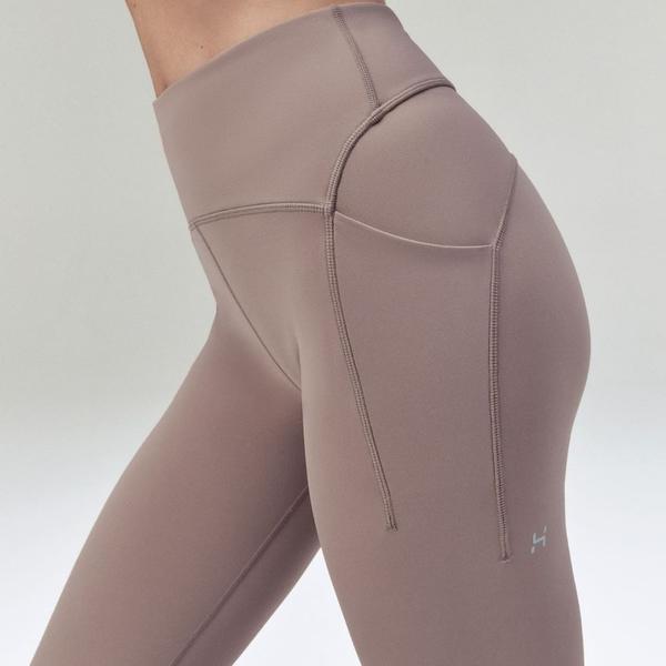 Legging Hering Esportiva Alta Compressão SC0R Imagem de Legging Hering Esportiva Alta Compressão SC0R