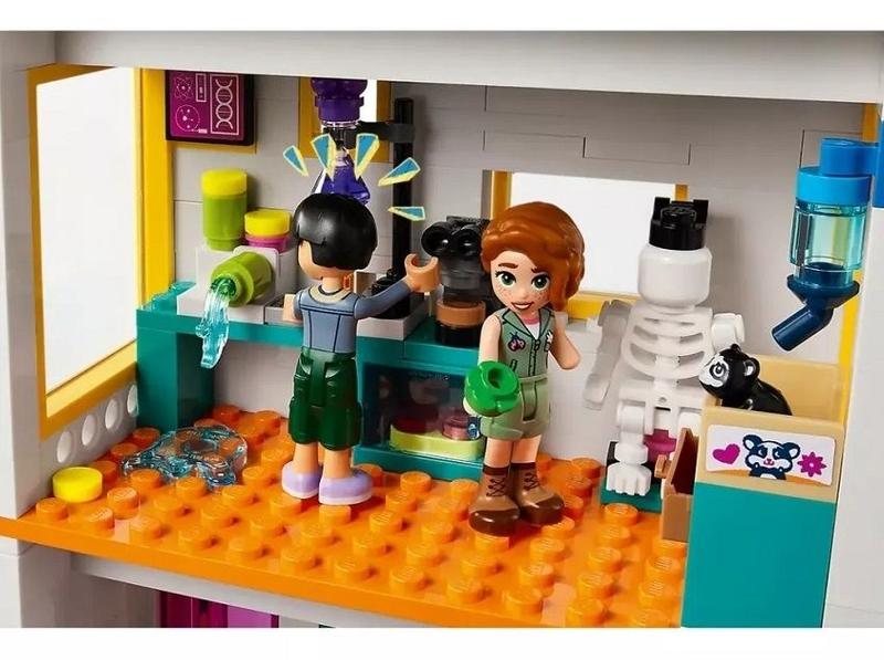 Imagem de Lego 41731 Friends - Escola Internacional De Heartlake  985 peças