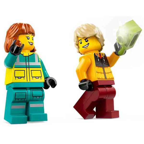 Lego City Ambulância De Emergência E Snowboarder 60403 Imagem de Lego City Ambulância De Emergência E Snowboarder 60403