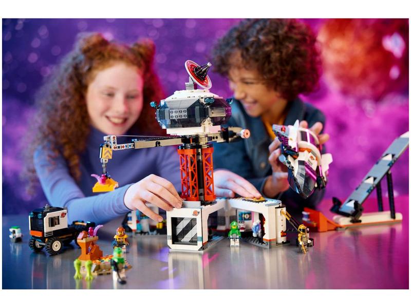 LEGO City Base Espacial e Plataforma de Lançamento - de Foguetes 60434 1422 Peças Imagem de LEGO City Base Espacial e Plataforma de Lançamento