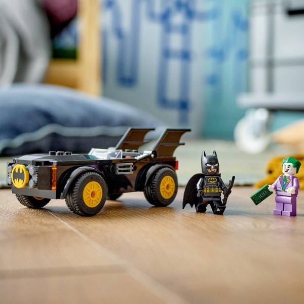 Imagem de LEGO DC Comics Perseguição de Batmóvel: Batman VS. Coring