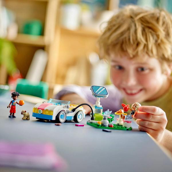 Lego Friends Carro Elétrico e Carregador 170 Peças Imagem de Lego Friends Carro Elétrico e Carregador 170 Peças