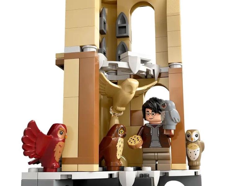 LEGO Harry Potter - Torre das Corujas do Castelo de Hogwarts - 364 Peças - 76430 Imagem de LEGO Harry Potter - Torre das Corujas do Castelo de Hogwarts - 364 Peças - 76430
