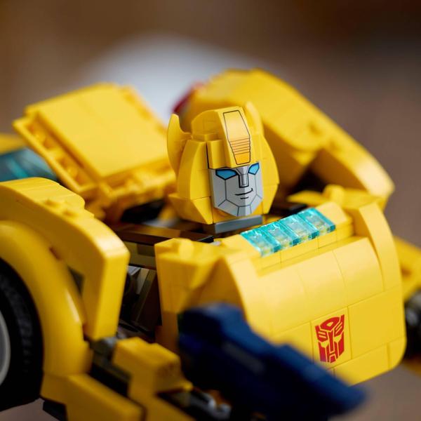 LEGO Icons - Bumblebee Imagem de LEGO Icons - Bumblebee