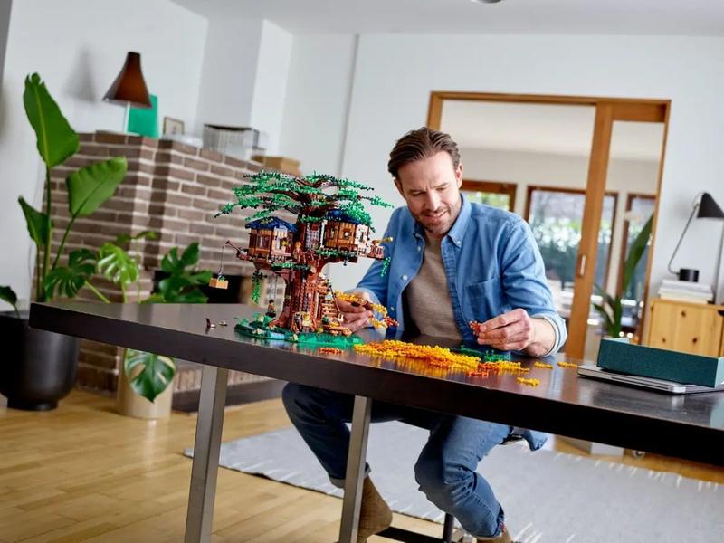 Imagem de LEGO Ideas - A Casa da Árvore - 3036 Peças - 21318