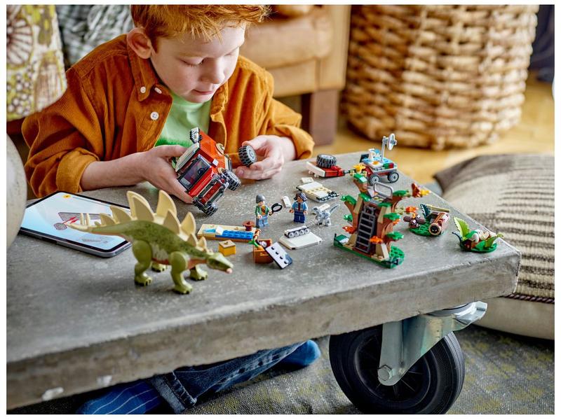 LEGO Jurassic World Missões de Dinossauro - Descoberta de Estegossauro 76965 420 Peças Imagem de LEGO Jurassic World Missões de Dinossauro