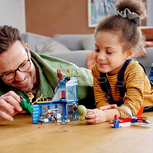 LEGO Marvel Avengers Wrath of Loki 76152 Building Toy with Marvel Avengers Minifigures e Tesseract Grande presente para crianças que amam capitã marvel, homem de ferro e Thor, novo 2020 (223 peças) Imagem de LEGO Marvel Avengers Wrath of Loki 76152 Building Toy with Marvel Avengers Minifigures e Tesseract Grande presente para crianças que amam capitã marvel, homem de ferro e Thor, novo 2020 (223 peças)