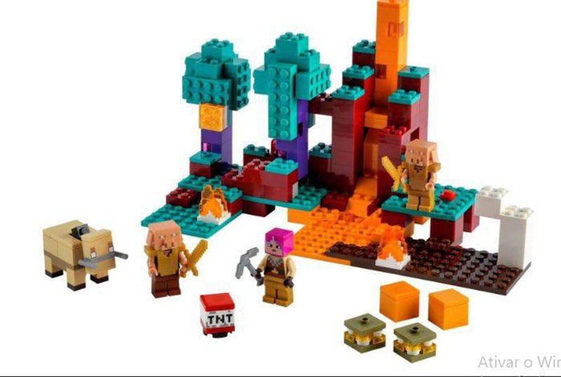 Imagem de LEGO Minecraft - A Floresta Deformada-21168