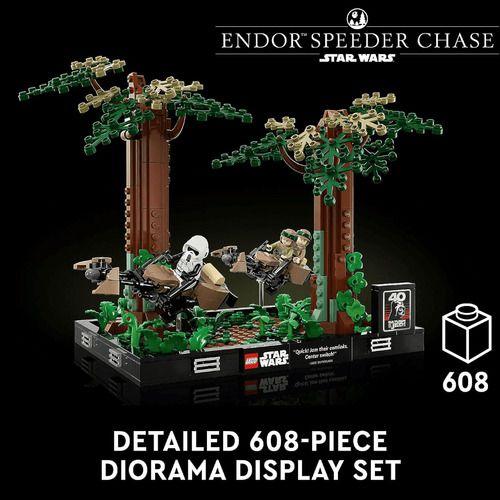 Imagem de Lego Star Wars Diorama Perseguição De Speeder Endor 75353