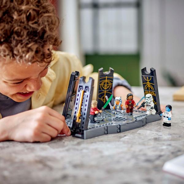 LEGO Star Wars - Duelo de Ahsoka Tano em Peridea Imagem de LEGO Star Wars - Duelo de Ahsoka Tano em Peridea