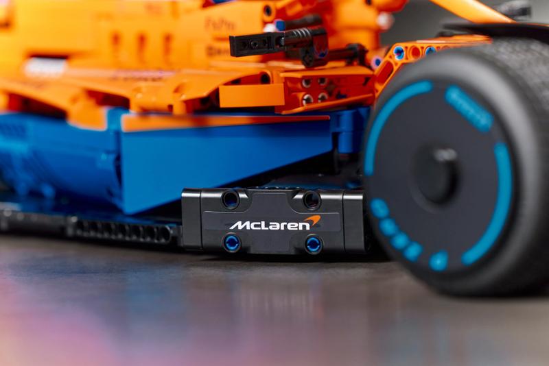 Imagem de LEGO Technic - Carro de Corrida McLaren Fórmula 1
