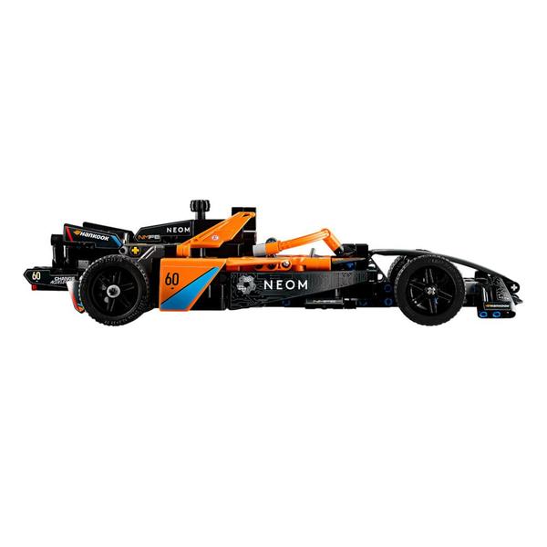 Imagem de LEGO Technic - Carro de corrida NEOM McLaren Fórmula E - 452 Peças - 42169