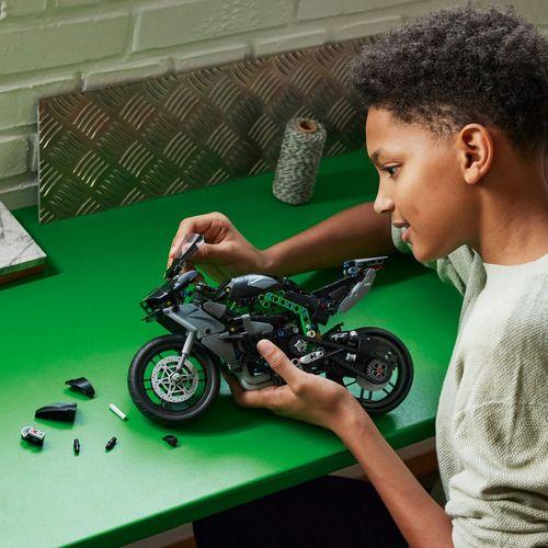 Lego Technic Motocicleta Kawasaki Ninja H2r - 42170 Imagem de Lego Technic Motocicleta Kawasaki Ninja H2r - 42170