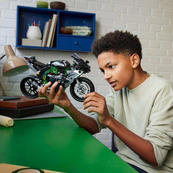 Imagem de LEGO Technic - Motocicleta Kawasaki Ninja H2R