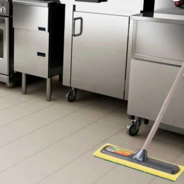 Imagem de limpa piso encardido mop espuma abrasivo vassoura esfregao chão cozinha casa pisos