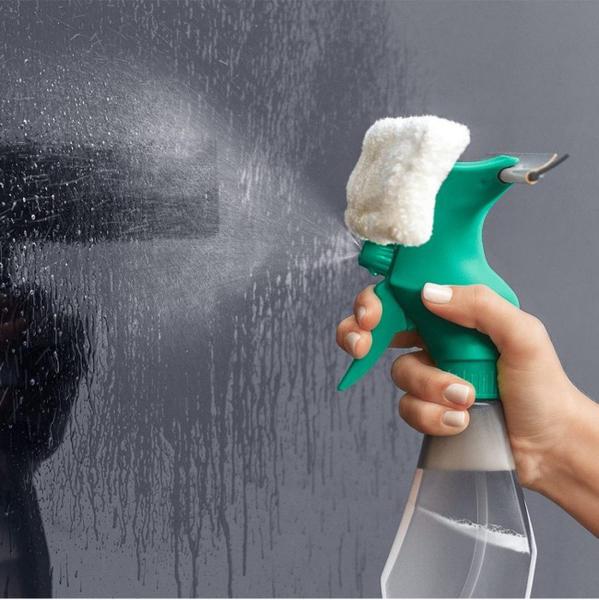 Limpa Vidros Spray Noviça 3x1 Reservatório Escova Rodo Limpeza Casa BT1980 Bettanin Imagem de Limpa Vidros Spray Noviça 3x1 Reservatório Escova Rodo Limpeza Casa BT1980 Bettanin