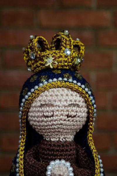 Imagem de Linda santa de crochê nossa senhora aparecida  amigurumi