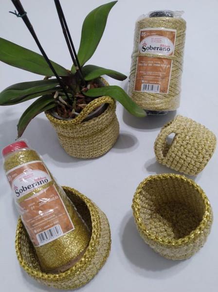 Linha Ribbon Soberano 30 metros Fita de Algodão para Crochê Ouro e Prata Imagem de Linha Ribbon Soberano 30 metros Fita de Algodão para Crochê Ouro e Prata