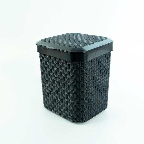 Lixeira Pia Rattan Preta Cozinha C/ Tampa Multiuso 05 Litros - Arqplast Imagem de Lixeira Pia Rattan Preta Cozinha C/ Tampa Multiuso 05 Litros