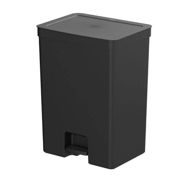 Imagem de Lixeira Trium com Pedal em Plástico Preto 50L 56x40x30,5cm - Ou