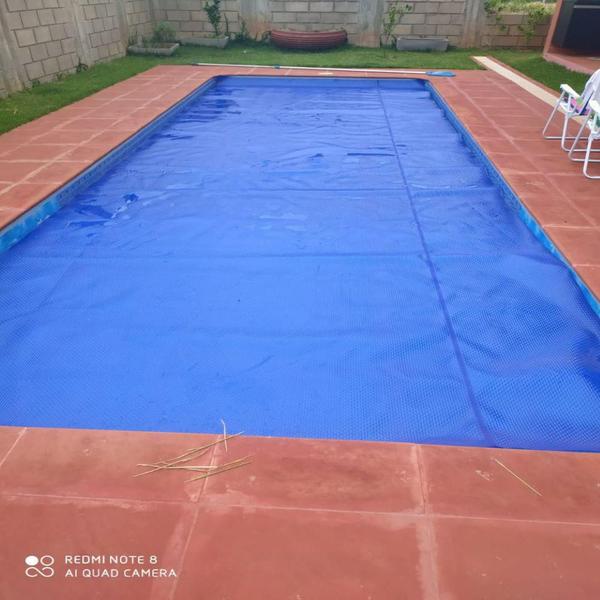 Lona Térmica Piscina 330 Micras Atco 8X5 Black/Blue 5X8 Imagem de Lona Térmica Piscina 330 Micras Atco 8X5 Black/Blue 5X8