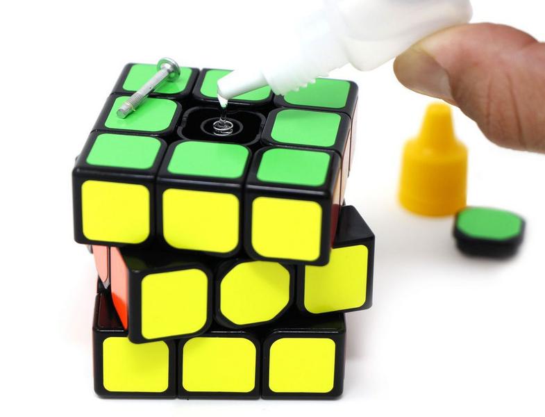 Lubrificante Para Cubo Mágico Profissional 10ml Lube Volcano - Cuber Brasil Imagem de Lubrificante Para Cubo Mágico Profissional 10ml Lube Volcano - Cuber Brasil