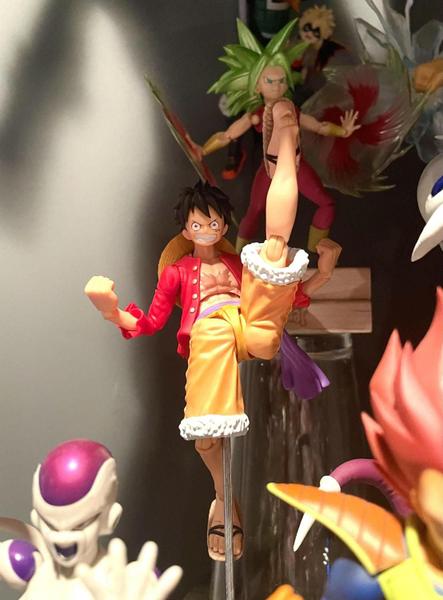 Imagem de Luffy S.H Figuarts Figura One Piece Onigashima Raid Original