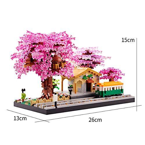 Imagem de Lukhang Nova Sakura Train Station Set Model Kit e Gift DIY Micro Blocks, Cherry Blossom Plants Building Model Architecture Ideas DIY Flowers for Girls (3668 pcs com duas figuras)