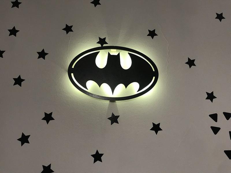 Imagem de Luminária de Parede Decorativa Geek Batman