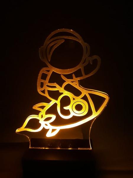 Imagem de Luminária Decorativa Abajur Led Astronauta Foguete Personalizada c/ Nome