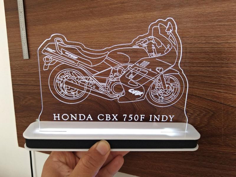 Imagem de Luminária Decorativa com LED Cbx 750f Indy 1990