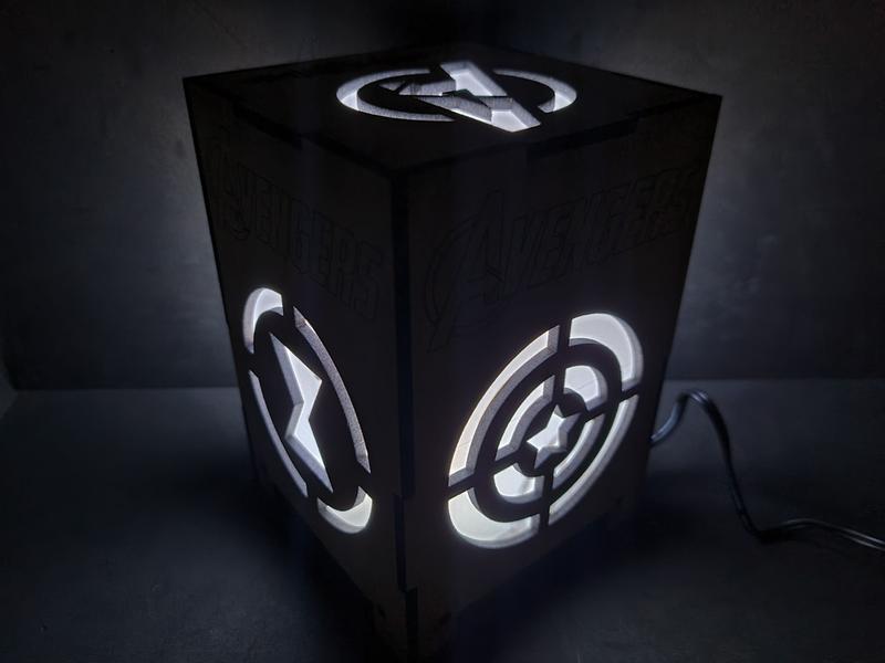 Imagem de Luminária Led Cubo Avengers Homem De Ferro Spotify Code