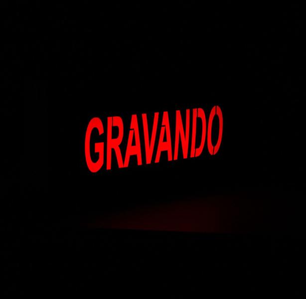 Luminária Led Gravando Youtuber Streamer Luminoso Placa - AdesivAqui Imagem de Luminária Led Gravando Youtuber Streamer Luminoso Placa