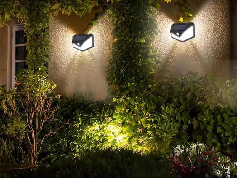 Luminária Solar 100 Leds Sensor Presença Água - VALECOM Imagem de Luminária Solar 100 Leds Sensor Presença Água - VALECOM