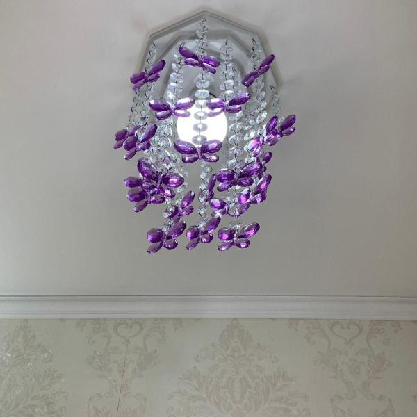 Imagem de Lustre Borboleta Lilás - Decoração Quarto Bebê