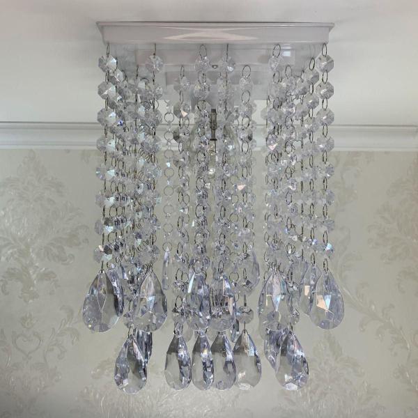 Imagem de Lustre de cristal acrílico de alto brilho - Design moderno