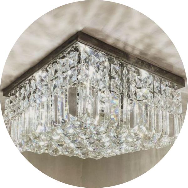 Imagem de Lustre de Cristal Com 84 Pêndulos De Cristais Legítimos Alto Brilho Para Quarto e Sala