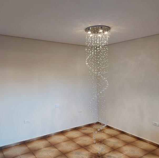 Lustre de Cristal Para Sala de Jantar, Espiral com 1,10M de Altura,Base De Inox com 40cm De Diâmetro - LUZ DECOR Imagem de Lustre de Cristal Para Sala de Jantar, Espiral com 1,10M de Altura,Base De Inox com 40cm De Diâmetro