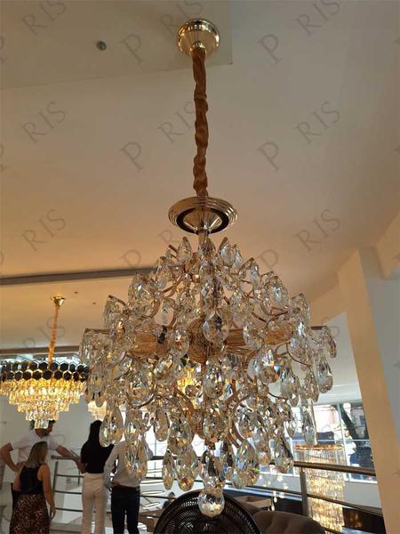 Lustre Dourado com Cristais Transparente 45cm 6E14 - PARIS LUZ Imagem de Lustre Dourado com Cristais Transparente 45cm 6E14