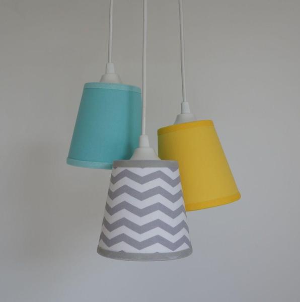 Imagem de Lustre Pendente Bebê Cacho Mix Tecidos Chevron Cinza, Amarelo e Verde Água